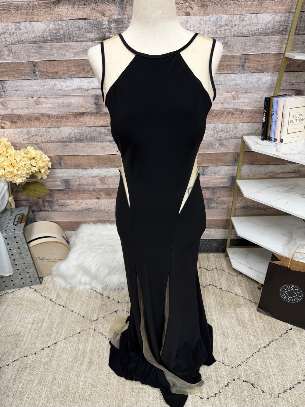 Issue New York Black & Mesh Floor Length Gown S